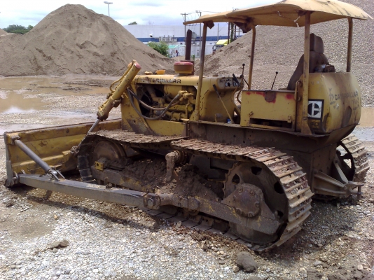 ขายถูกรถแทรคเตอร์ CAT D4D ตีนไก่ฝาบาง ราคา 225000 บาท เครื่องดีโซ่หนาเอกสารใบส้ญญาซื้อขาย