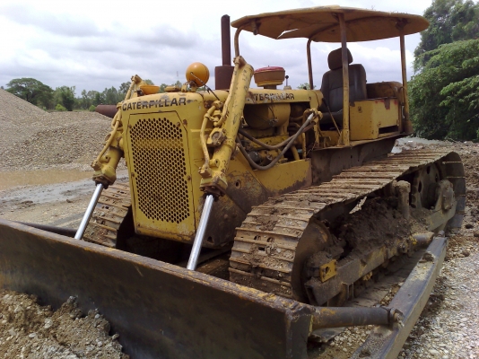 ขายถูกรถแทรคเตอร์ CAT D4D ตีนไก่ฝาบาง ราคา 225000 บาท เครื่องดีโซ่หนาเอกสารใบส้ญญาซื้อขาย