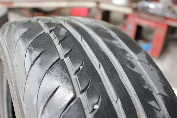 ขายยางFederal 595 EVO 195-50-15 ปี11 1คู่ ดอกเต็มๆ ถูกๆ