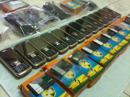 ขายโทรศัพท์มือถือของใหม่ 345 บาท mp3 วิทยุ กล้อง ส่ง EMS ฟรี อุปกรณ์ครบ จำนวนจำกัด แจ้งเลข EMS เช๊คสินค้าทันที