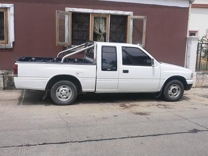 ขายกระบะ ISUZU SPACECAB 2.5 เกียร์ธรรมดา พวงมาลัยเพาเวอร์