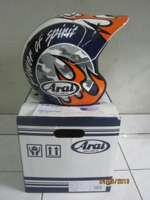 ขายหมวก  Arai hyper T kenny
