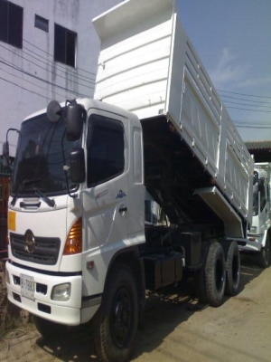 HINO MEGA 260 Hp ดั้มพ์สามมิตรลอนเฉียง ตัวสุดท้ายก่อนขึ้น ซีรี่ 500 ครับ (ทีมงานรถคุณภาพ)
