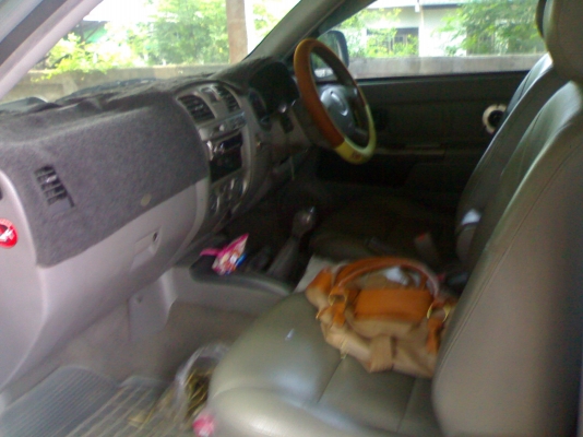 ขายD MAX LS 4ประตูโฟวิลเครื่อง3000คอมมอนเรลปี05