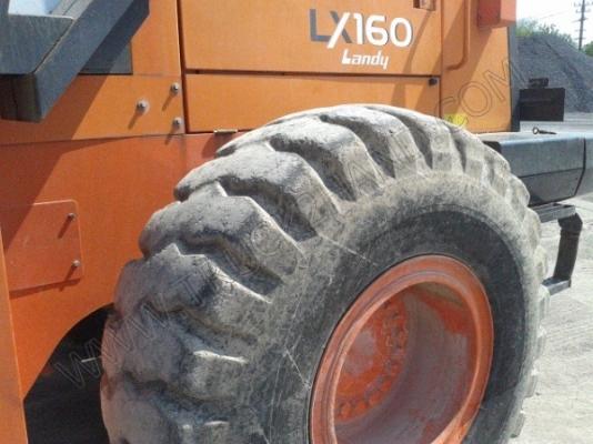 รถตักล้อยาง ยี่ห้อ HITACHI160-7