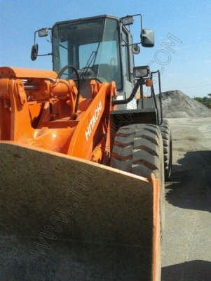 รถตักล้อยาง ยี่ห้อ HITACHI160-7