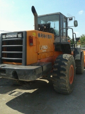 รถตักล้อยาง ยี่ห้อ HITACHI160-7