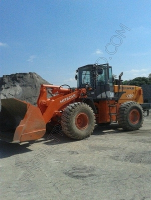 รถตักล้อยาง ยี่ห้อ HITACHI160-7