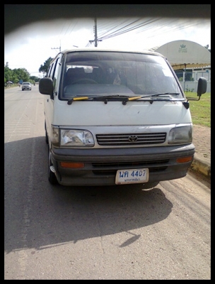 รถตู้หัวจรวด สภาพดี สวยมาก แอร์เย็นช่ำสุดๆ