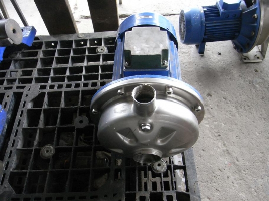 ขายปั้มน้ำหอยโข่งขนาดประมาณ 1.5 HP. ยี่ห้อ Lowara สภาพสวยพร้อมใช้งาน