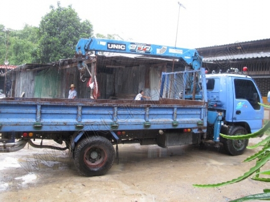 รถบรรทุก 6 ล้อติดเครน ยี่ห้อ ISUZU รุ่น NPR 130 แรงม้า รถบรรทุก 6 ล้อติดเครน ยี่ห้อ ISUZU รุ่น NPR 130 แรงม้า