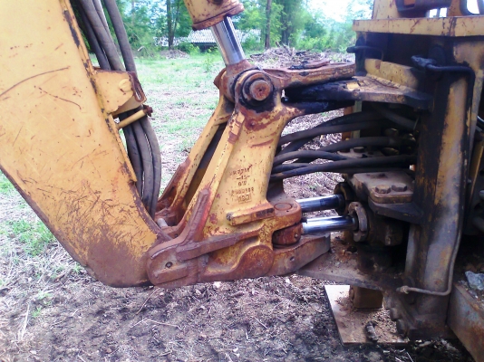 ขายด่วน..รถตักหน้าขุดหลัง CAT 428B รถสวย พร้อมใช้งาน มีแอร์เย็นฉ่ำ มีทะเบียน.