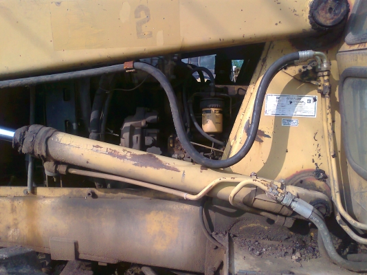 ขายด่วน..รถตักหน้าขุดหลัง CAT 428B รถสวย พร้อมใช้งาน มีแอร์เย็นฉ่ำ มีทะเบียน.