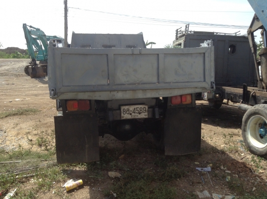 6 ล้อดั้ม izuzu  สภาพพร้อมใช้งาน