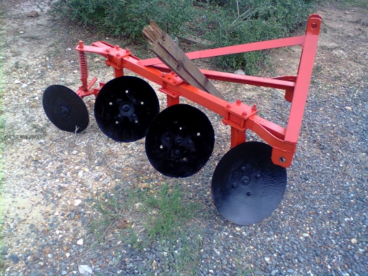 ขายผาน  3   ใบ 16 นิ้ว  ใช้กับรถไถ  15 - 24  แรง ครับ