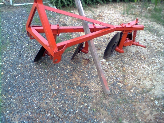 ขายผาน  3   ใบ 16 นิ้ว  ใช้กับรถไถ  15 - 24  แรง ครับ