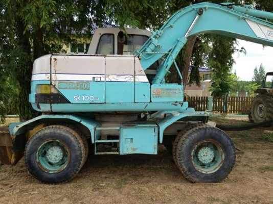 แบคโฮล้อยางKOBELCO SK100W 2เพลา มีลายหัวเจาะ(เก่านอก)