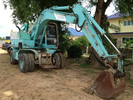 แบคโฮล้อยางKOBELCO SK100W 2เพลา มีลายหัวเจาะ(เก่านอก)