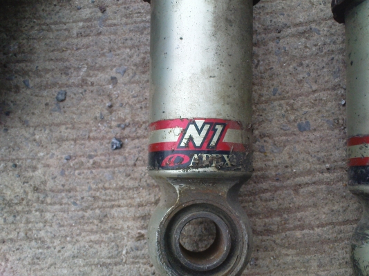 ขายโช้คหน้า+หลังnissan cefiro ของซิ่งครับ ขายโช้คหน้า+หลังnissan cefiro ของซิ่งครับ