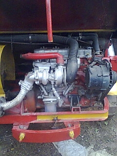 ขายรถเกี่ยวข้าว กระทิงเปลี่ยว พร้อมเทเลอร์ลาก 390000บาท