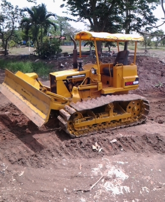 ขายแทรกเตอร์KOMATSU   D 2 OP เก่านอกสวยมากมาย
