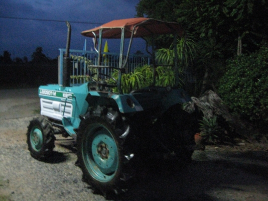 ขาย Kubota L2202DT-M 2เพลา พร้อมผาน5 1พวง สนใจติดต่อครับ