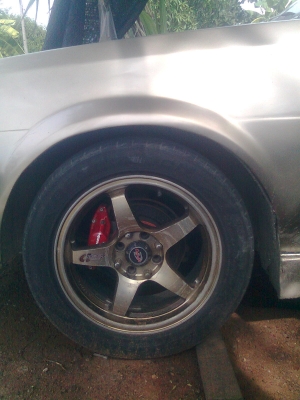 **ยังอยู่**TOYOTA COLOLA GL เครื่องแน่นๆ เครื่องเสียงชุดกลาง ติดแก๊ส เพลาดิสหลัง