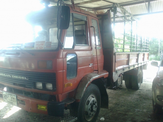 ขายรถหกล้อนิสสัน UD  180  แรง เดิมเป็นรถการไฟฟ้า แท้ห้าง