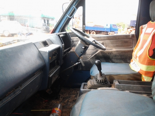 isuzu npr115 4BD1 เกี่ยสั้นยกหัวได้ ห้างแท้ปี37 ยาว5 เมตรNpr59Pu5m isuzu npr115 4BD1 เกี่ยสั้นยกหัวได้ ห้างแท้ปี37 ยาว5 เมตรNpr59Pu5m