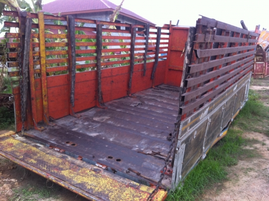 ขายกระบะรถบรรทุก 10 ล้อ ไม้มะค่า สภาพดีมาก พร้อมใช้