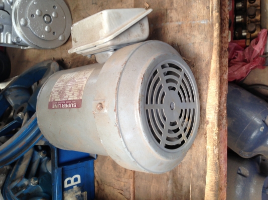 ขายมอเตอร์ mitsubishi 1 Hp. 2800 RPM. 380 v สภาพสวยพร้อมใช้งาน