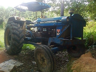ขายรถไถ FORD 6610 เพลาเดี่ยว เอกสารอินวอย 7 จาน 3 จาน เลขตัวถัง B356071 เลขเครื่องยนต์ F418334 4 สูบ 75 แรงม้า ราคา 400000