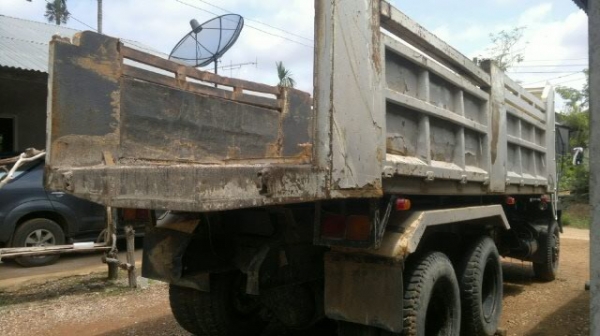 ขายด่วน รีบจองของดีราคาถูกMITSUBISHI FN527MT5600สองเพลาดั้มสภาพพร้อมใช้ โทร 0801515451 0811838154