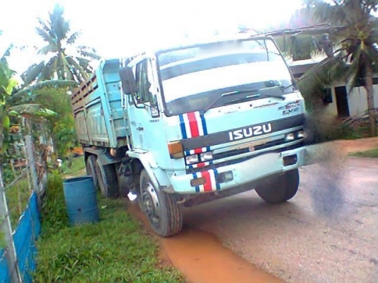 รถอิซูซุ 10 ล้อดั้ม FVZ 195 แรงม้า สนใจติดต่อ 081 - 6079515 รถอิซูซุ 10 ล้อดั้ม FVZ 195 แรงม้า สนใจติดต่อ 081 - 6079515