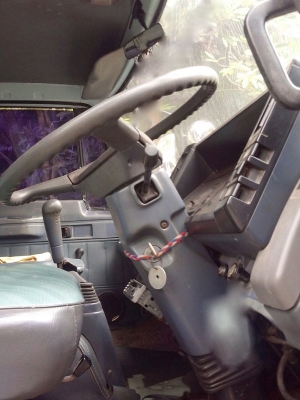 รถอิซูซุ 6 ล้อดั้ม FTR 195 แรงม้า  สนใจติดต่อ 081 - 6079515