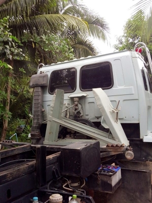 รถอิซูซุ 6 ล้อดั้ม FTR 195 แรงม้า  สนใจติดต่อ 081 - 6079515