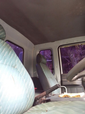 รถอิซูซุ 6 ล้อดั้ม FTR 195 แรงม้า  สนใจติดต่อ 081 - 6079515