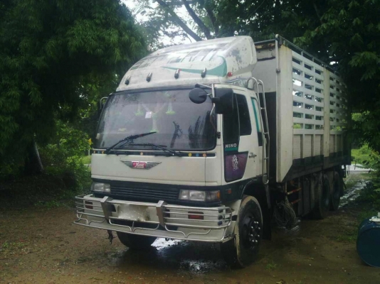 รถฮีโน่ 10 ล้อ รั้ว FL1M 220 แรงม้า  สนใจติดต่อ 081 - 6079515