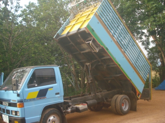 ขาย ISUZU NKR 110 แรงม้า รถห้างแท้สภาพสวยครับ ดั๊มเกษตรครับ