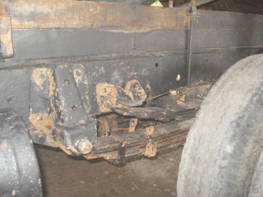 ขาย ISUZU NKR 88 แรงม้า รถห้างแท้สภาพสวยครับ ดั๊มเกษตรครับ