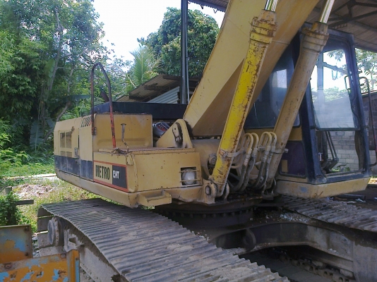 แบคโฮ CAT E200B รถสวยดีใช้ได้ สภาพดีพร้อมใช้