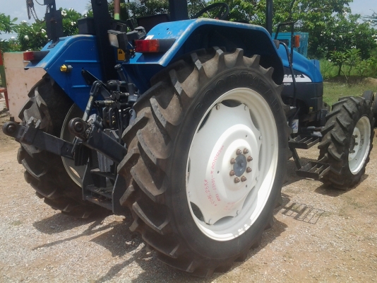 ขายรถไถ Ford New Holland 95  ขับเคลื่อน 4 ล้อ