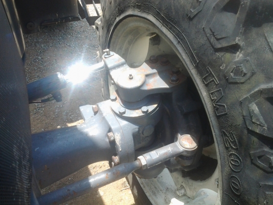 ขายรถไถ Ford New Holland 95  ขับเคลื่อน 4 ล้อ