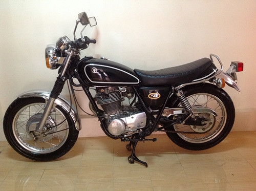 ***ขาย sr 400 ปี 99 เลขเต็ม เดิมๆดำๆ ซักคัน 62000 บาท***ohm คอนหวัน ปัดเงาหมดแล้วครับ ยางหน้าหลังเต็มครับ เอกสารอินวอยตัวจริงครับพร้อมสำเนาบัตร ราคา 62000 บาท สนใจ 0858730704 ohm คอนหวัน