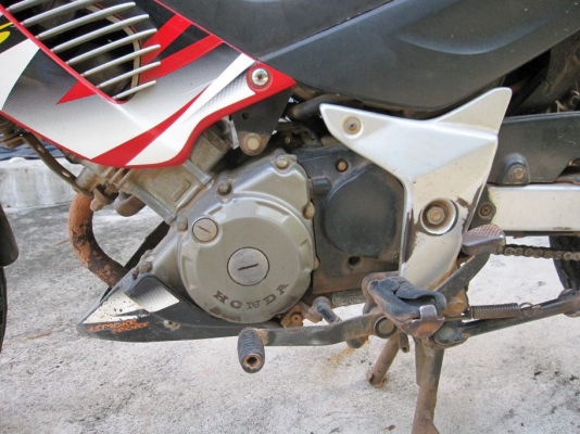 ขายฮอนด้า โซนิค 125 ตัวเก่า เรือนไมล์สีน้ำเงิน ราคา 10,500 บาท