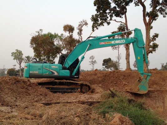 บริการให้เช่า รถแบคโฮ 200