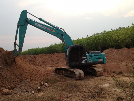 บริการให้เช่า รถแบคโฮ 200