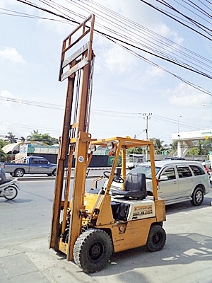 ขายรถยกโคมัสสึ 1.5 ตัน เครื่องเบนซิน กระบอกคู่ เสาสูง 3 เมตร พวงมาลัยเพาเว่อร์ สีเดิมจากนอก นำเข้าจากญี่ปุ่น ใช้งานได้ทันที ขายรถยกโคมัสสึ 1.5 ตัน เครื่องเบนซิน กระบอกคู่ เสาสูง 3 เมตร พวงมาลัยเพาเว่อร์ สีเดิมจากนอก นำเข้าจากญี่ปุ่น ใช้งานได้ทันที