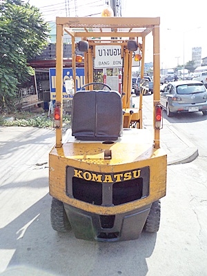 ขายรถยกโคมัสสึ 1.5 ตัน เครื่องเบนซิน กระบอกคู่ เสาสูง 3 เมตร พวงมาลัยเพาเว่อร์ สีเดิมจากนอก นำเข้าจากญี่ปุ่น ใช้งานได้ทันที ขายรถยกโคมัสสึ 1.5 ตัน เครื่องเบนซิน กระบอกคู่ เสาสูง 3 เมตร พวงมาลัยเพาเว่อร์ สีเดิมจากนอก นำเข้าจากญี่ปุ่น ใช้งานได้ทันที