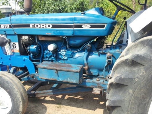 Ford ฟอร์ด 6610 เสื้อลาย พร้อมชุดที่ติดมากับรถไถ